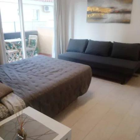 Appartamento With Pool Benalmádena